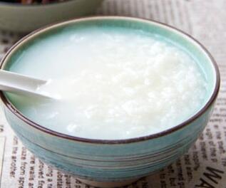 那碗温暖而又纯粹的白米粥 \