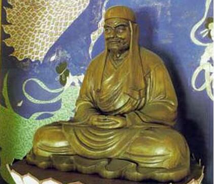 户县草堂寺鸠摩罗什纪念堂内的鸠摩罗什像