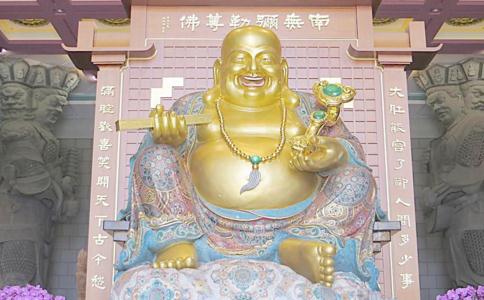 弥勒佛摆件讲究：法无定法，随遇而安