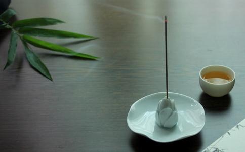 烧香礼佛的真实意义及注意事项