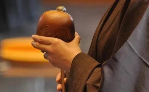 居士不要介入道场的是非