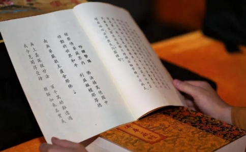 宏海法师：听经闻法以及念佛都是围绕着信心在进行的