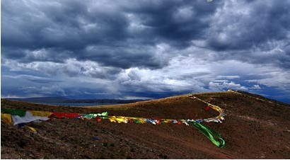 佛理禅机:选择淡泊走一段山路
